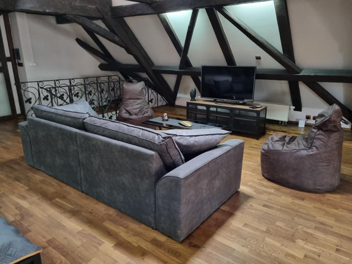 Galerie Vila Lucia 5 -Loft Apartman เปิลเซน ภายนอก รูปภาพ
