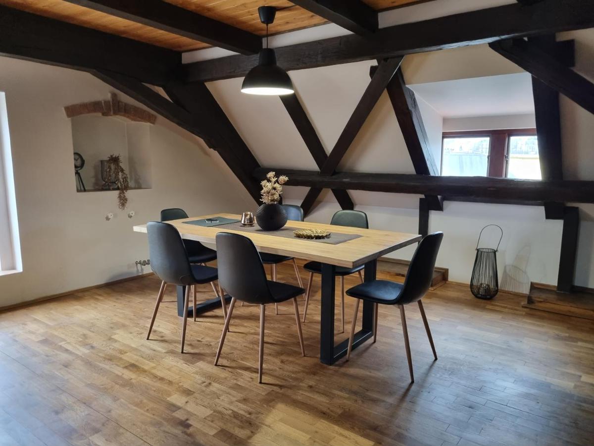 Galerie Vila Lucia 5 -Loft Apartman เปิลเซน ภายนอก รูปภาพ